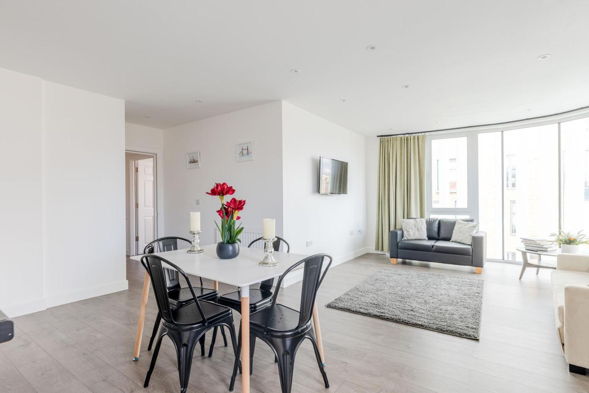 Boutique Vertigo Apartment Central Kingston/London كنغستون أبون تامْسْ المظهر الخارجي الصورة