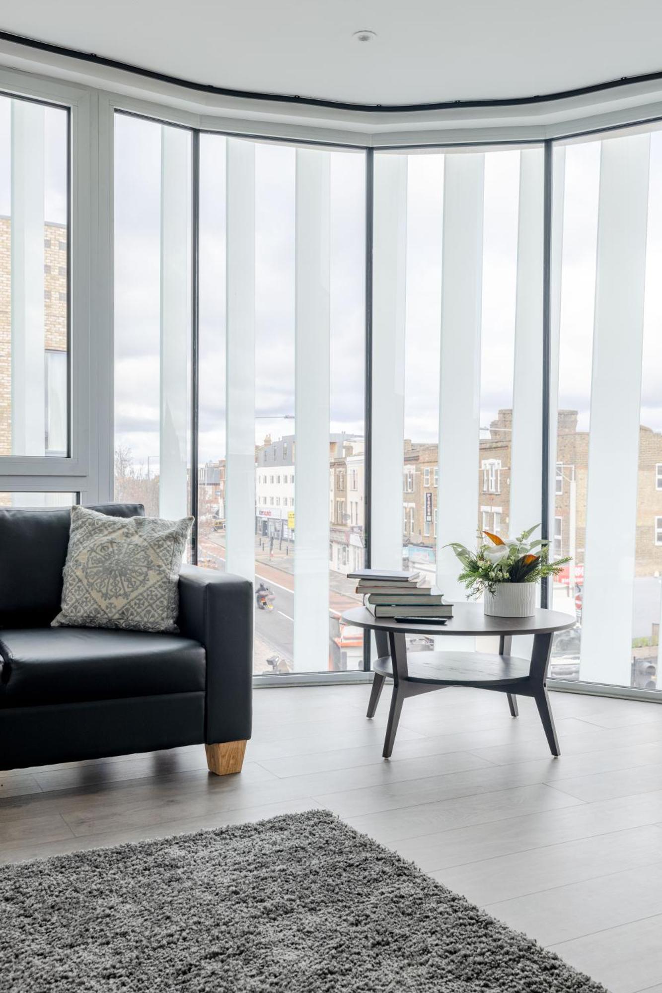 Boutique Vertigo Apartment Central Kingston/London كنغستون أبون تامْسْ المظهر الخارجي الصورة